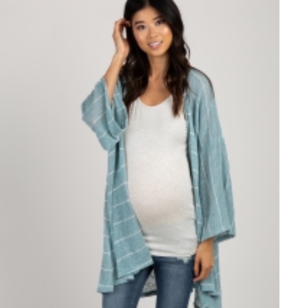 Pinkblush maternity kimono
